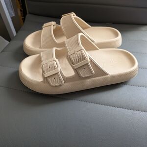 Women's Cream Sandals